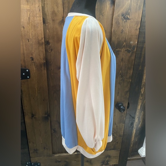 ColorBlock Top - Picture 4 of 6